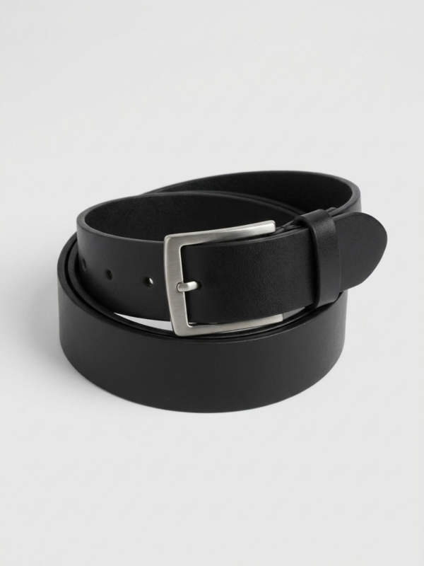 Cintura in pelle con fibbia argento